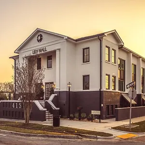 فندق Lily Hall-a Boutique, بينساكولا
